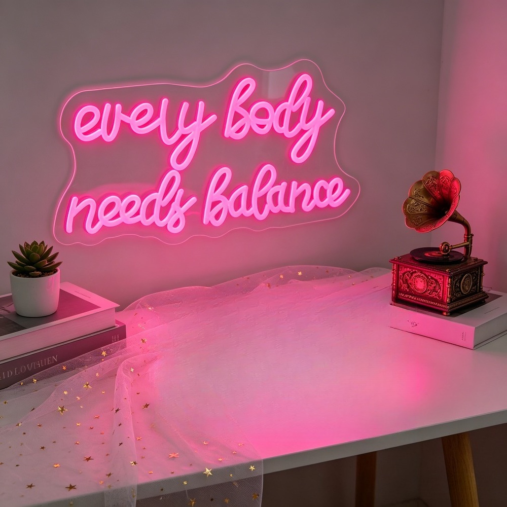 Neon Sign Everybody Needs Bala - Home Gym Yoga Studio recensione e prezzo